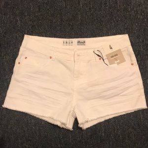 Primary - Denim Co - white jean shorts